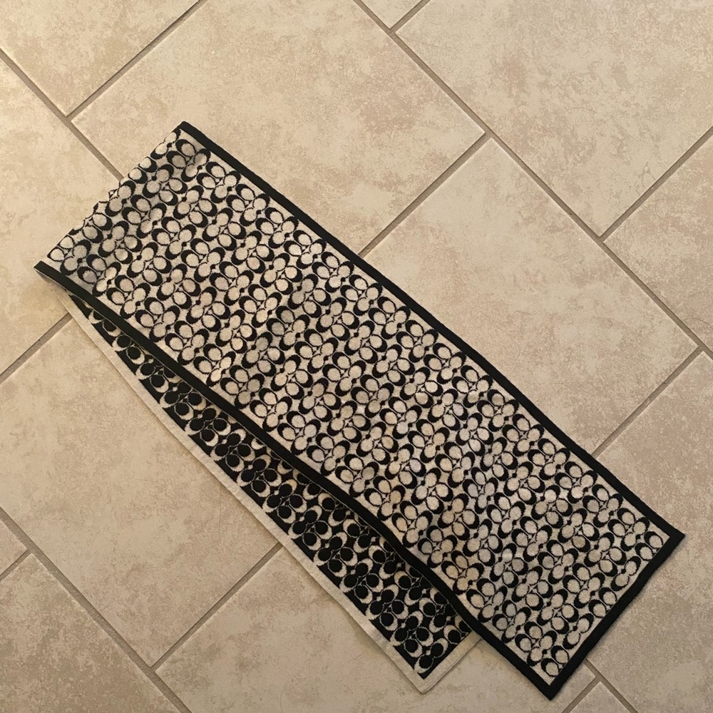 Coach scarf